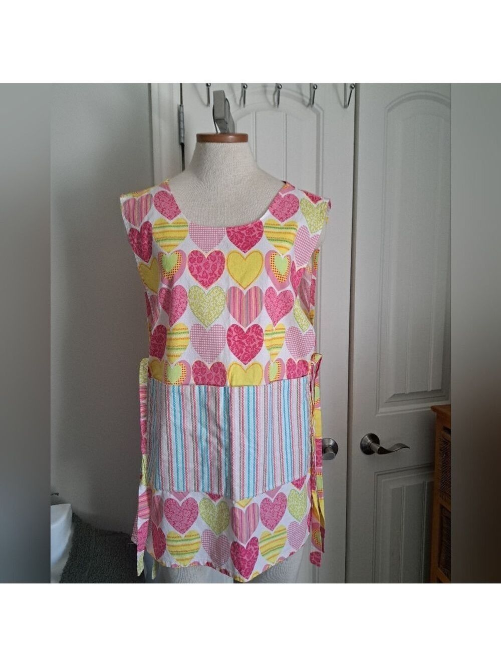 Handmade All Over Hearts SMOCK APRON craft Artist Cooking Side Ties Adult S-M